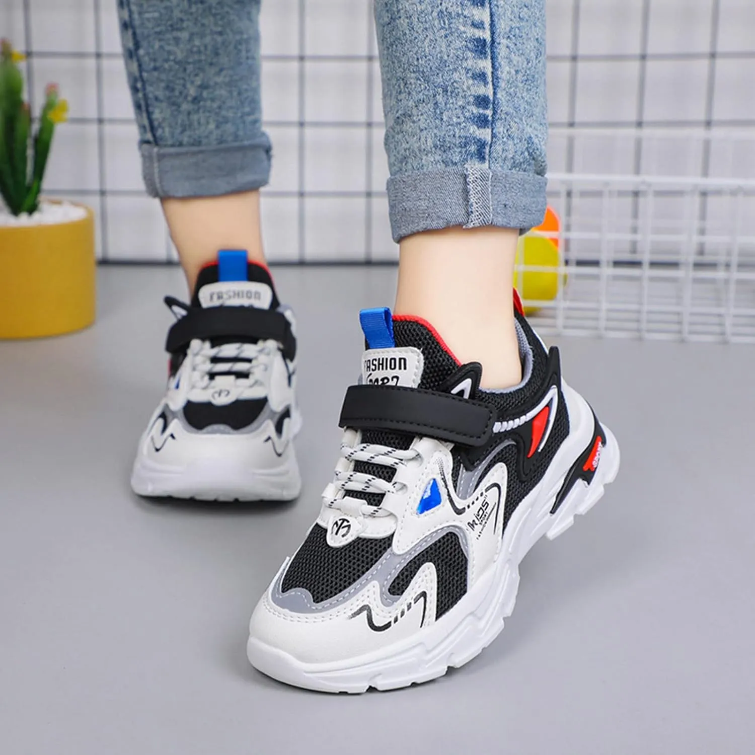 Boys Girls Sneakers, Kids Tennis Shoes for Walking/Running Lightweight Breathable Gym Shoes Outdoor Hiking Sports