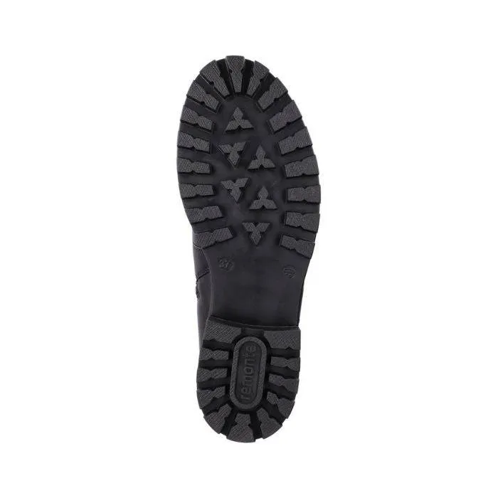 D0W70 Tall Lace-Up Boot
