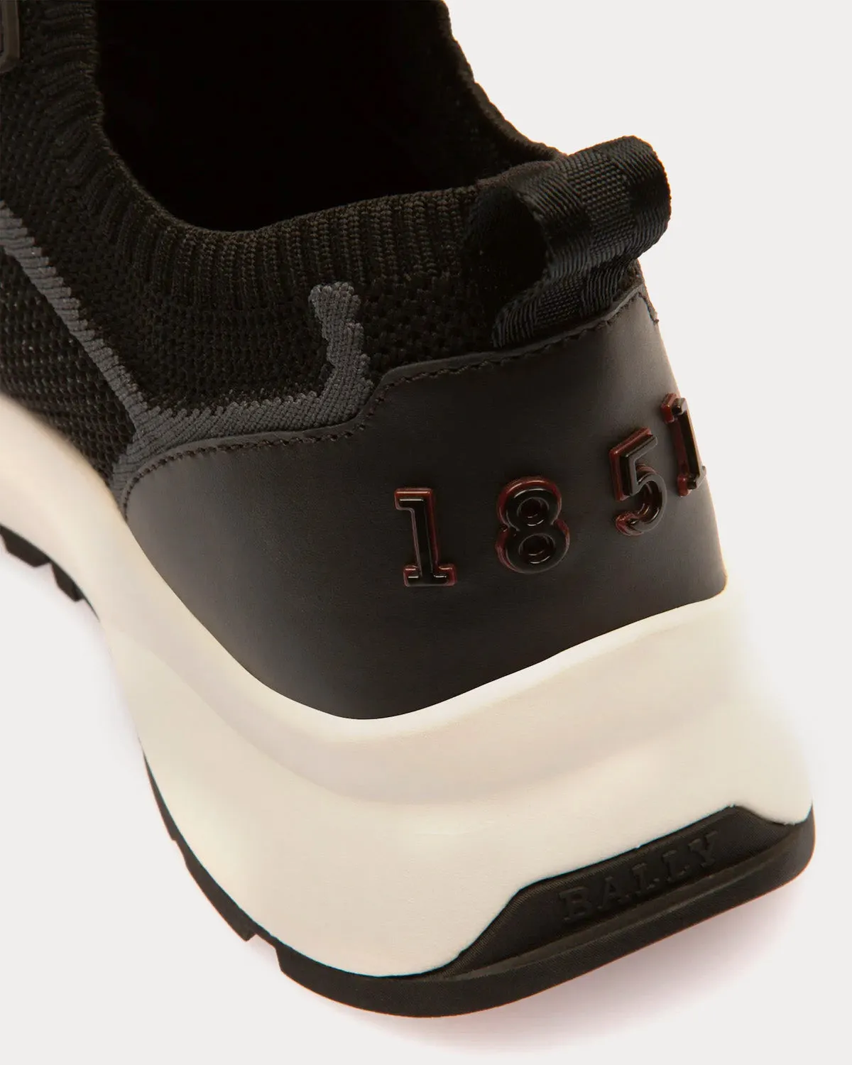 Davyn Polyester Mix Black Low Top Sneakers