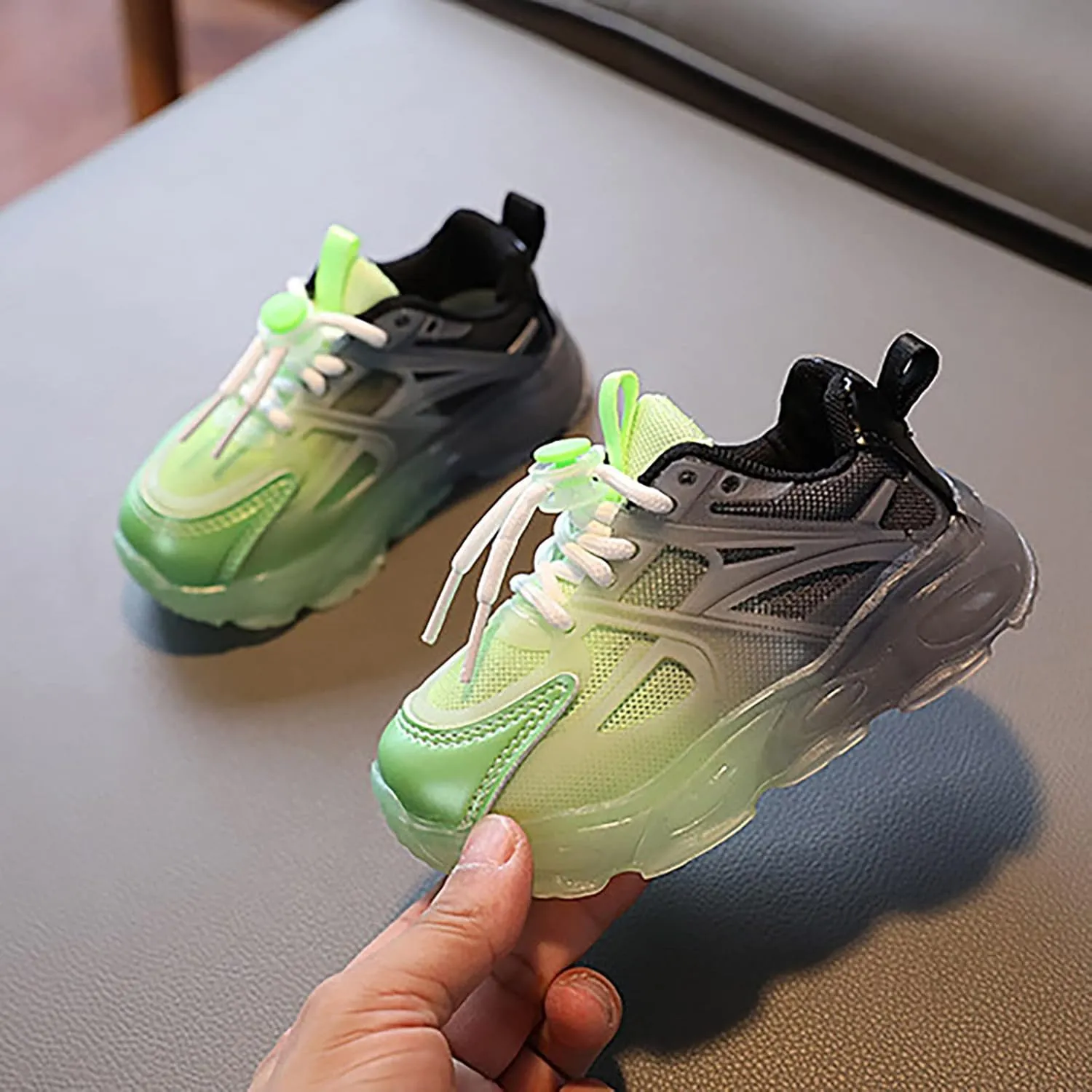 Kids Light Up Shoes Baby Toddler Boys Gradient Color Trainers Luminous Flashing Athletic Running Sport Baby Shoes