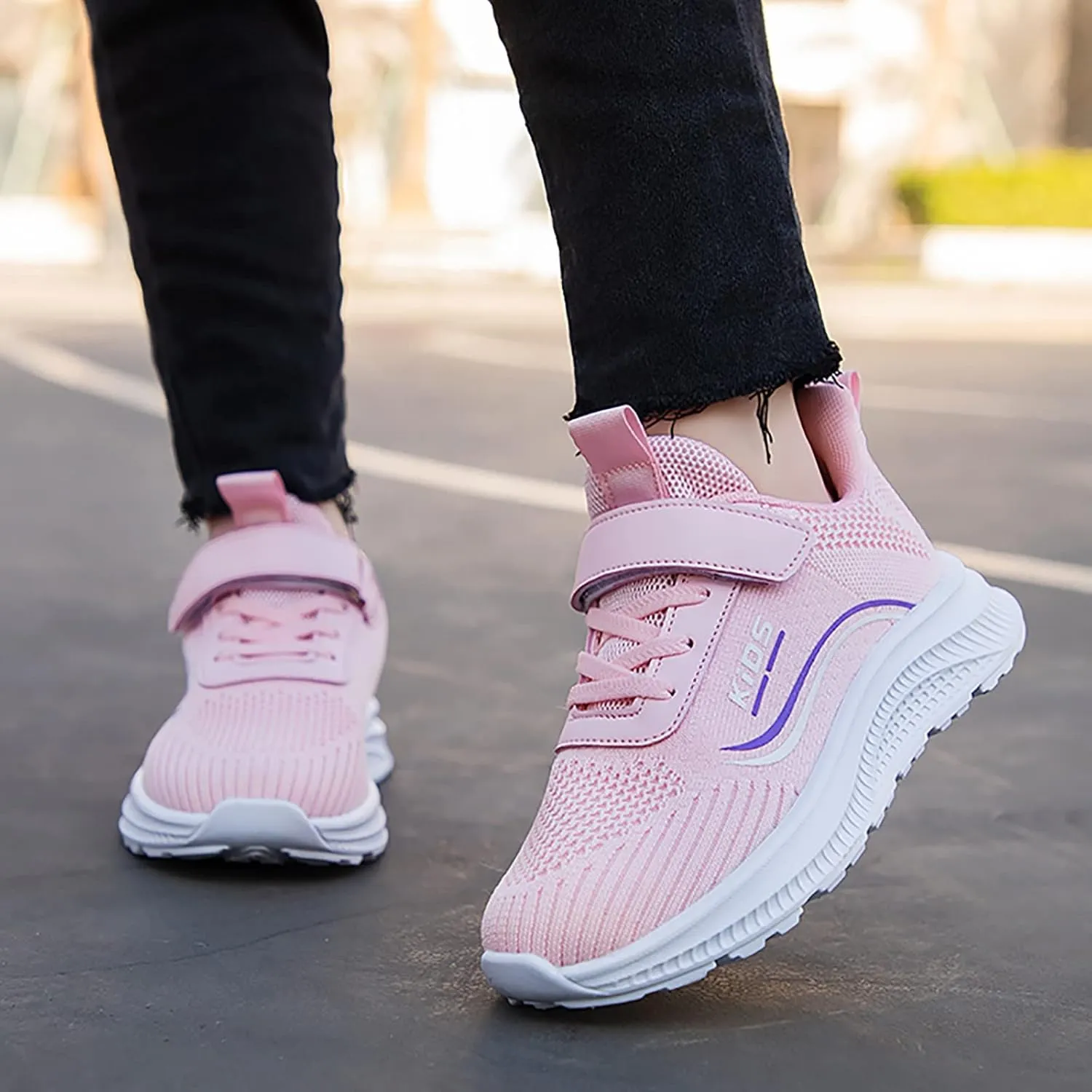 Kids Lightweight Running Shoes Breathable Elastic Adjustable Strap Soft Sole Anti Slip Tennis Shoes for Toddler