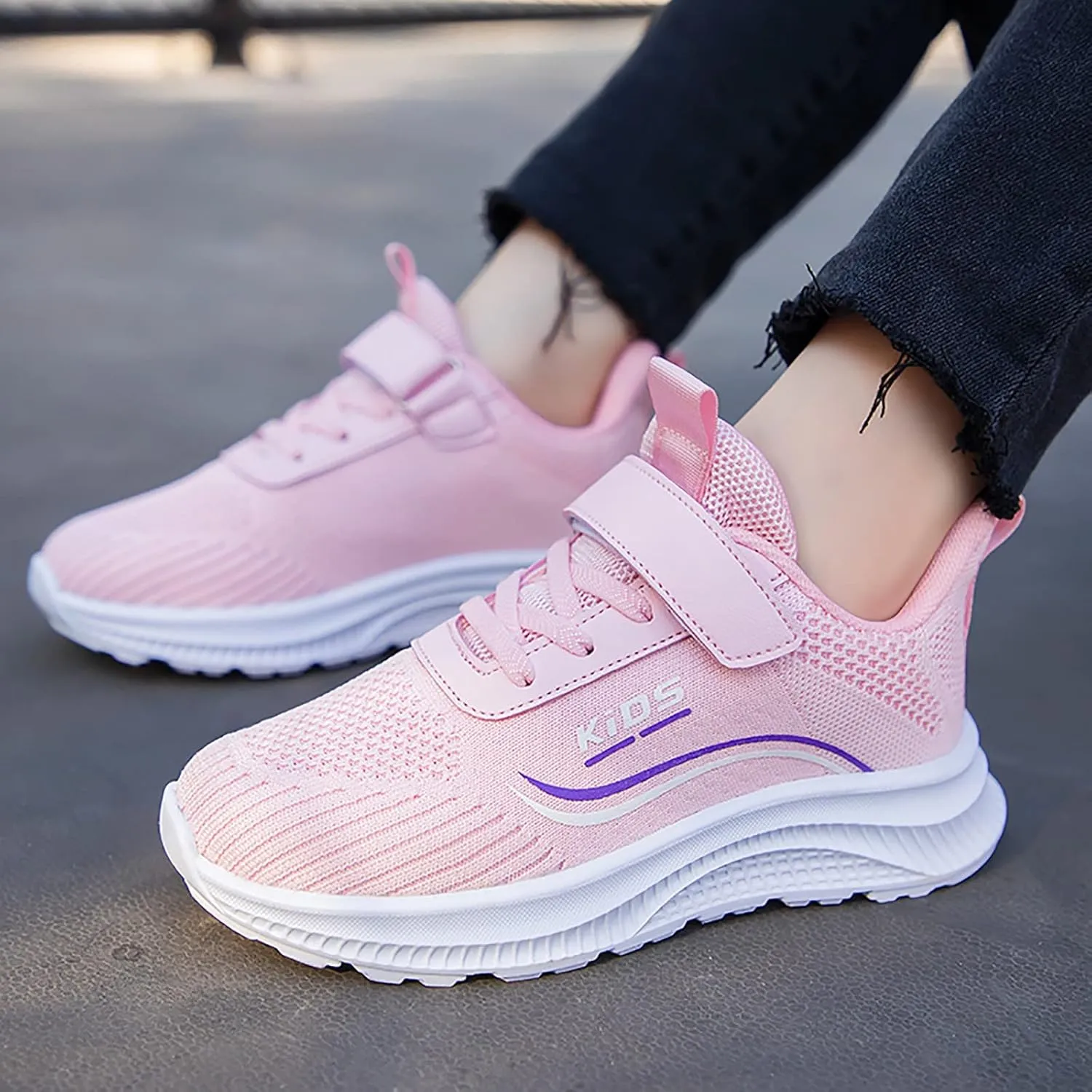 Kids Lightweight Running Shoes Breathable Elastic Adjustable Strap Soft Sole Anti Slip Tennis Shoes for Toddler