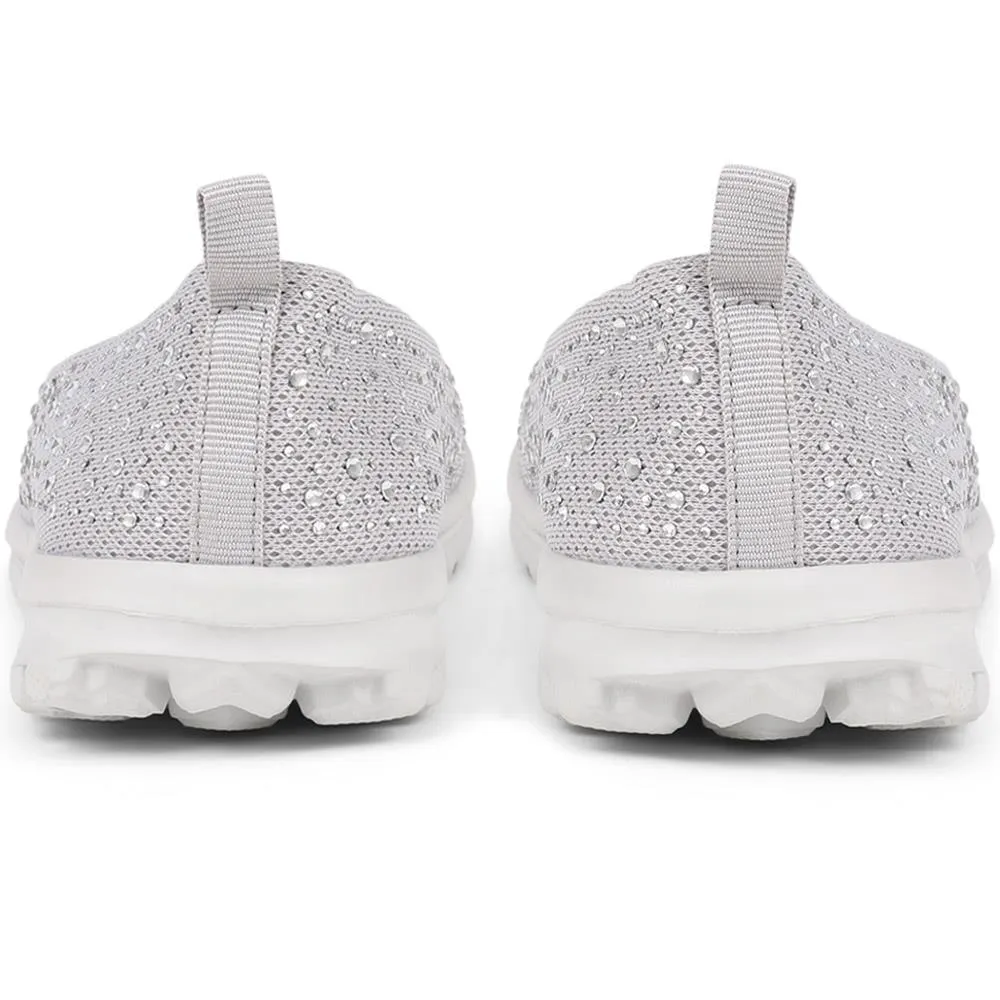 Lightweight Slip-On Pumps - BRK39005 / 325 008