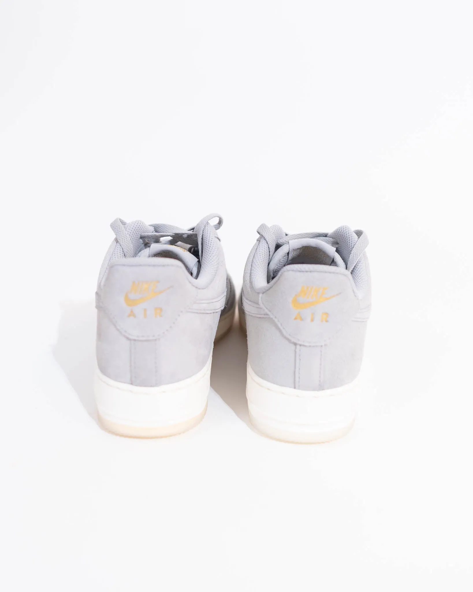 Nike Air Force 1 '07 LV8 Light Smoke Grey/Metallic
