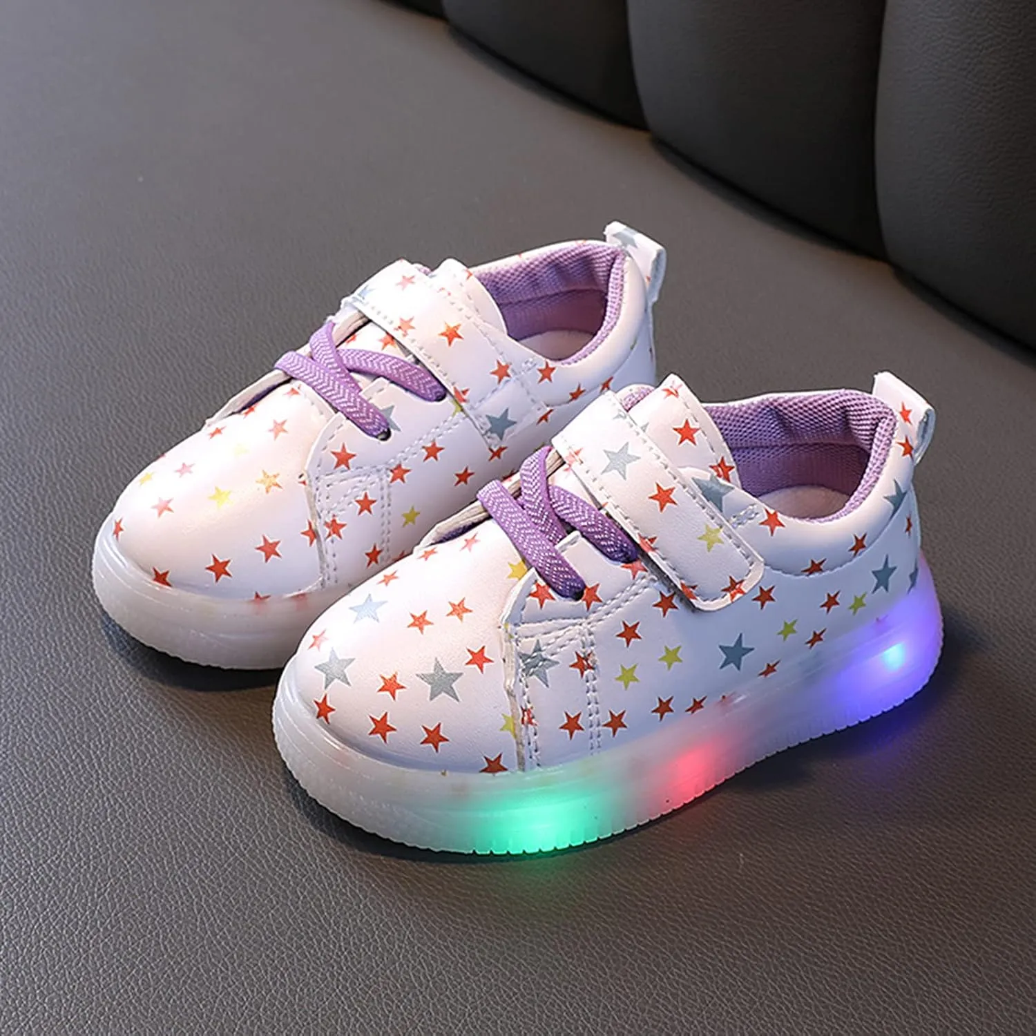Toddler Girls Light Up Shoes, Kids Lightweight Breathable Soft Anti-Slip Flashing Sport Sneakers with Star Pattern