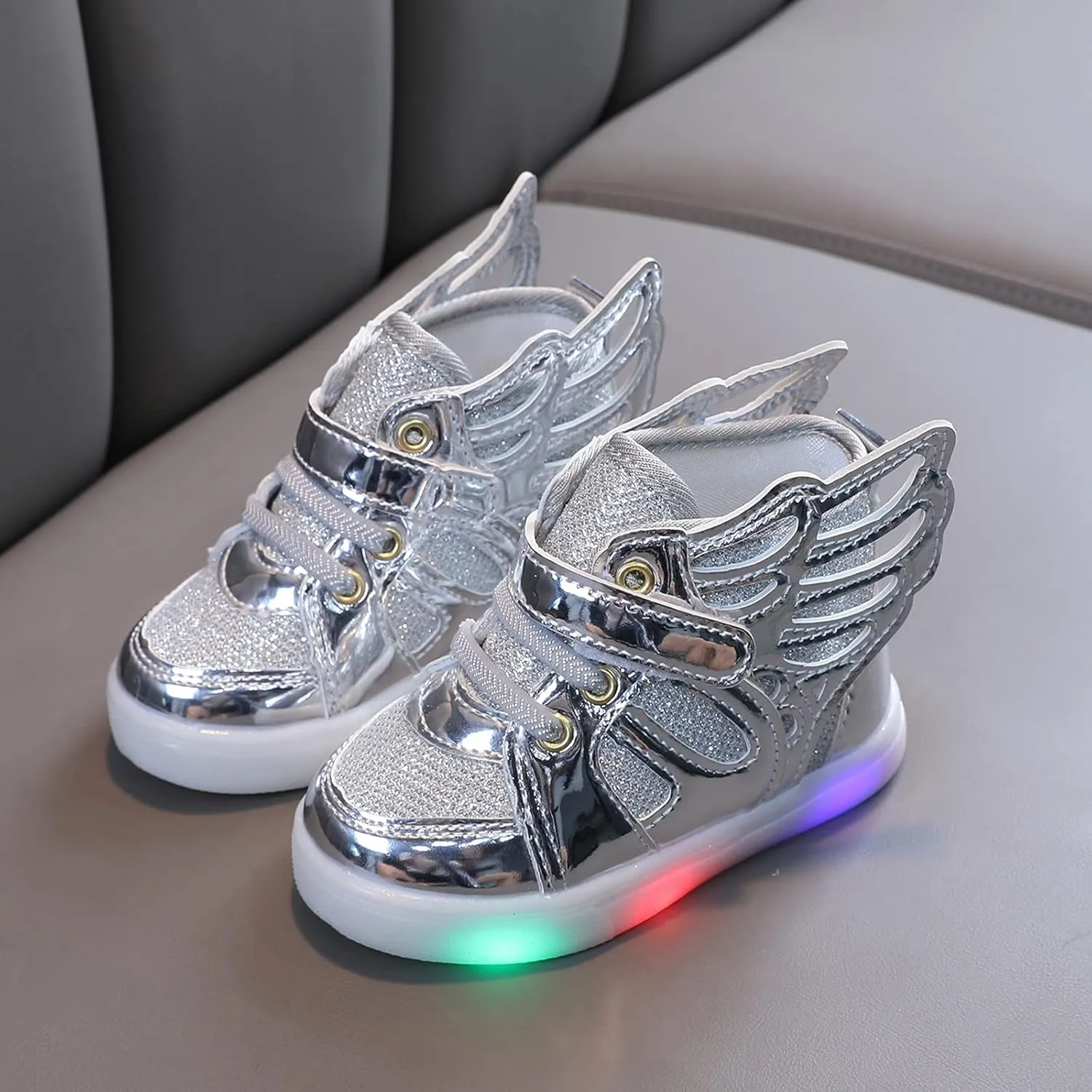 Toddler Light Up Shoes Kids High Top Walking Shoes Boys Girls LED Casual Sneakers Slip On Running Tennis Shoes