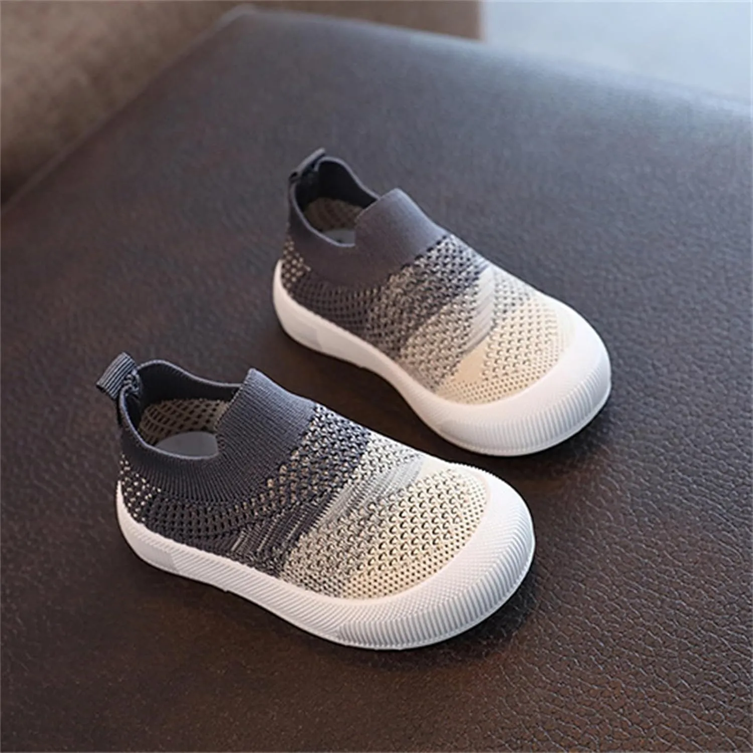 Toddler Non-Slip Walking Shoes Kid Wide Barefoot Shoe Mesh Slip on Sneakers Boys Girls Casual Breathable Tennis Shoes