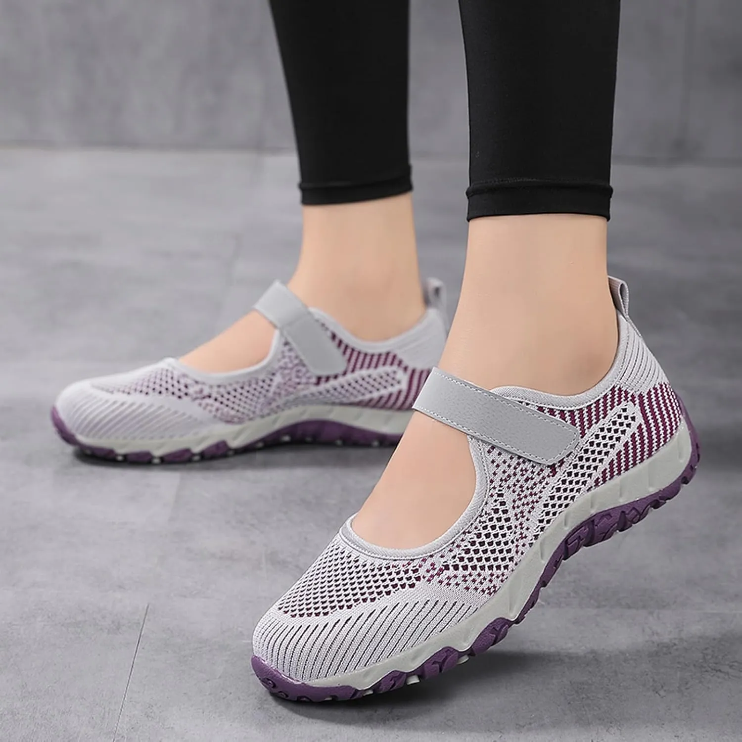 Womens Walking Shoes Slip on Memory Foam Non Slip Comfortable Running Shoes Breathable Gym Workout Shoes Fashion Lace Up Sneakers